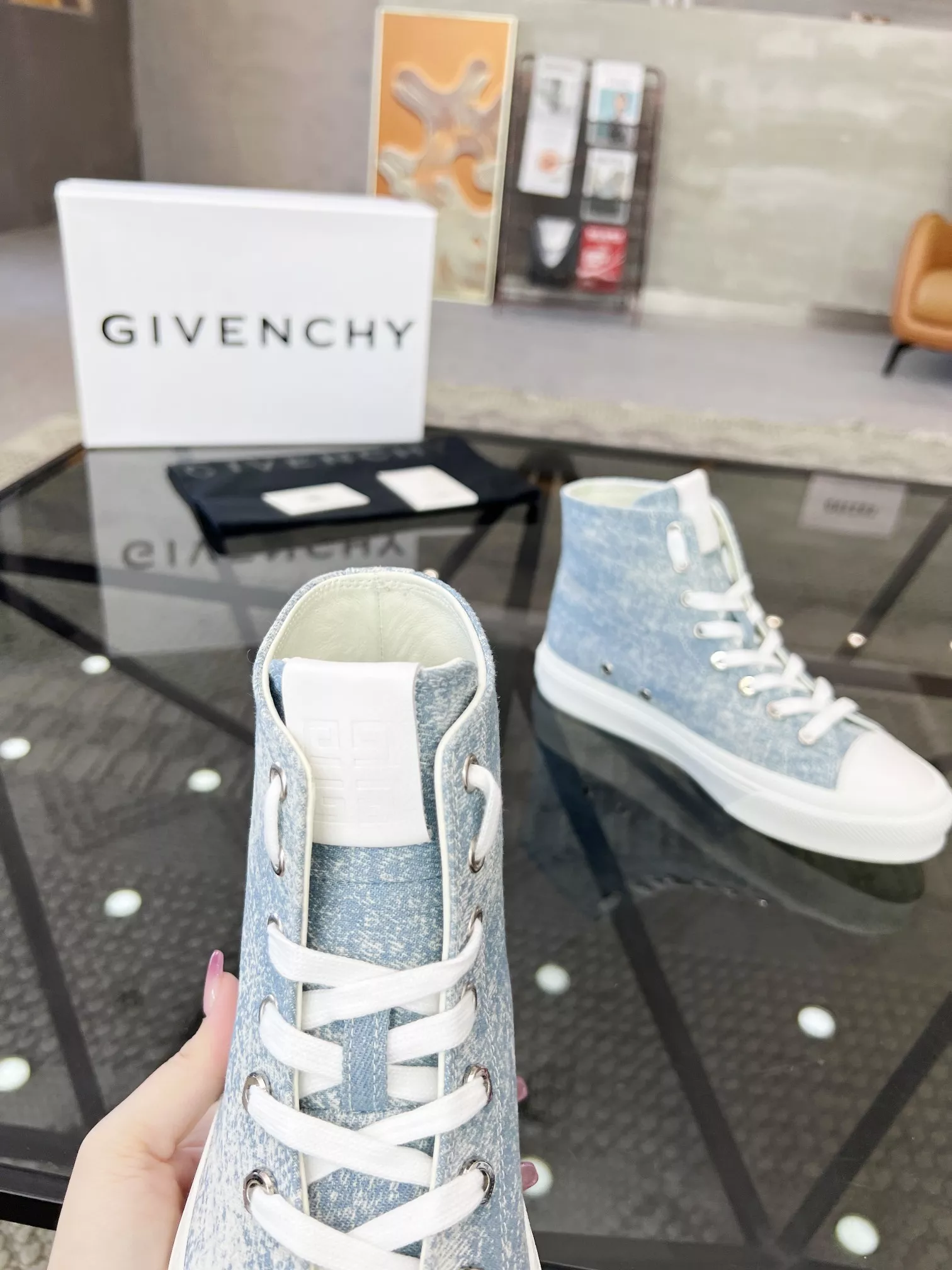 givenchy high tops chaussures pour homme s_12b4aa74